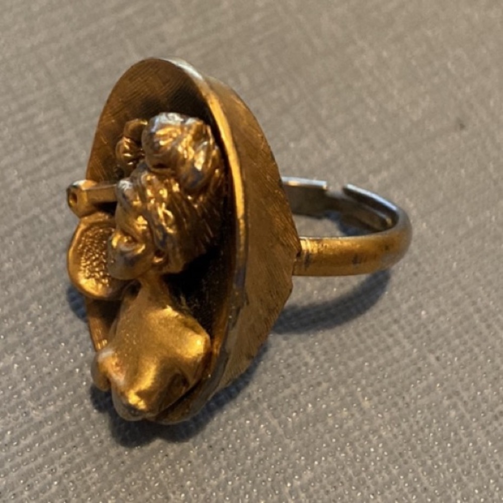 Vintage Tortolani Gold Tone Lady Ring